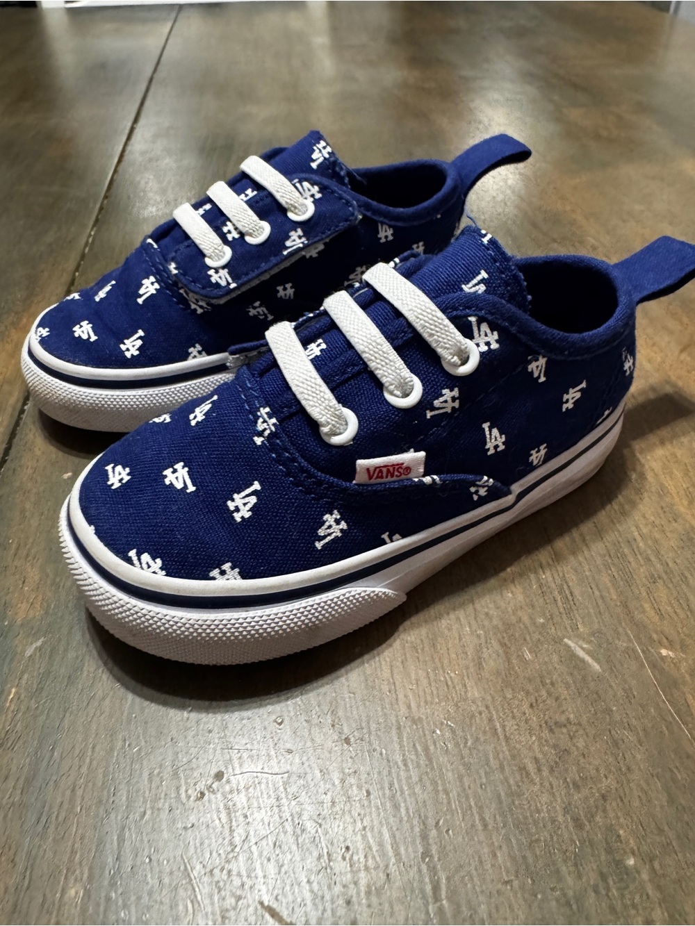 MLB x Vans Kids Navy and White LA Print Canvas Sneakers